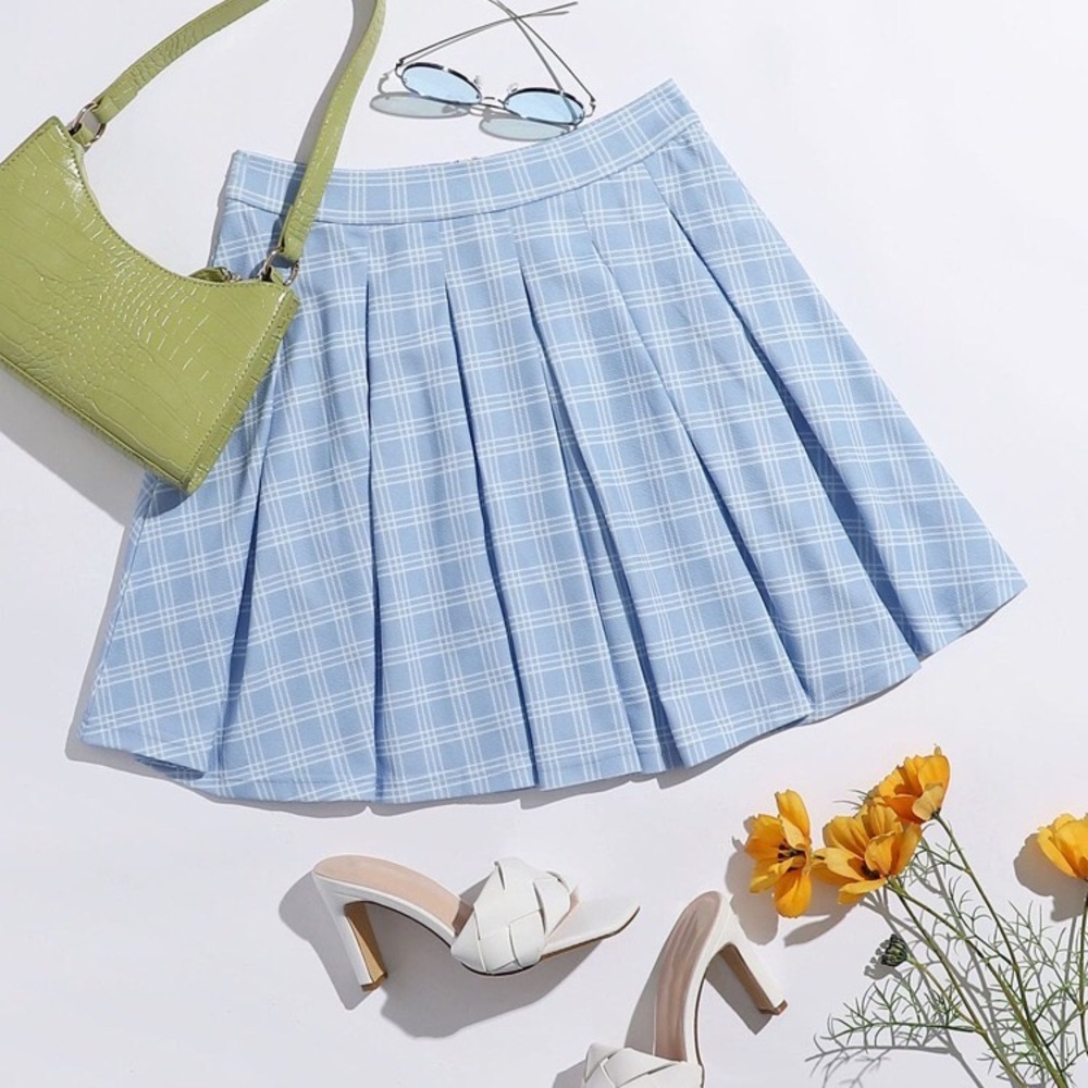 SHEIN Boxy‎ Pleated Plaid Skirt Sz M